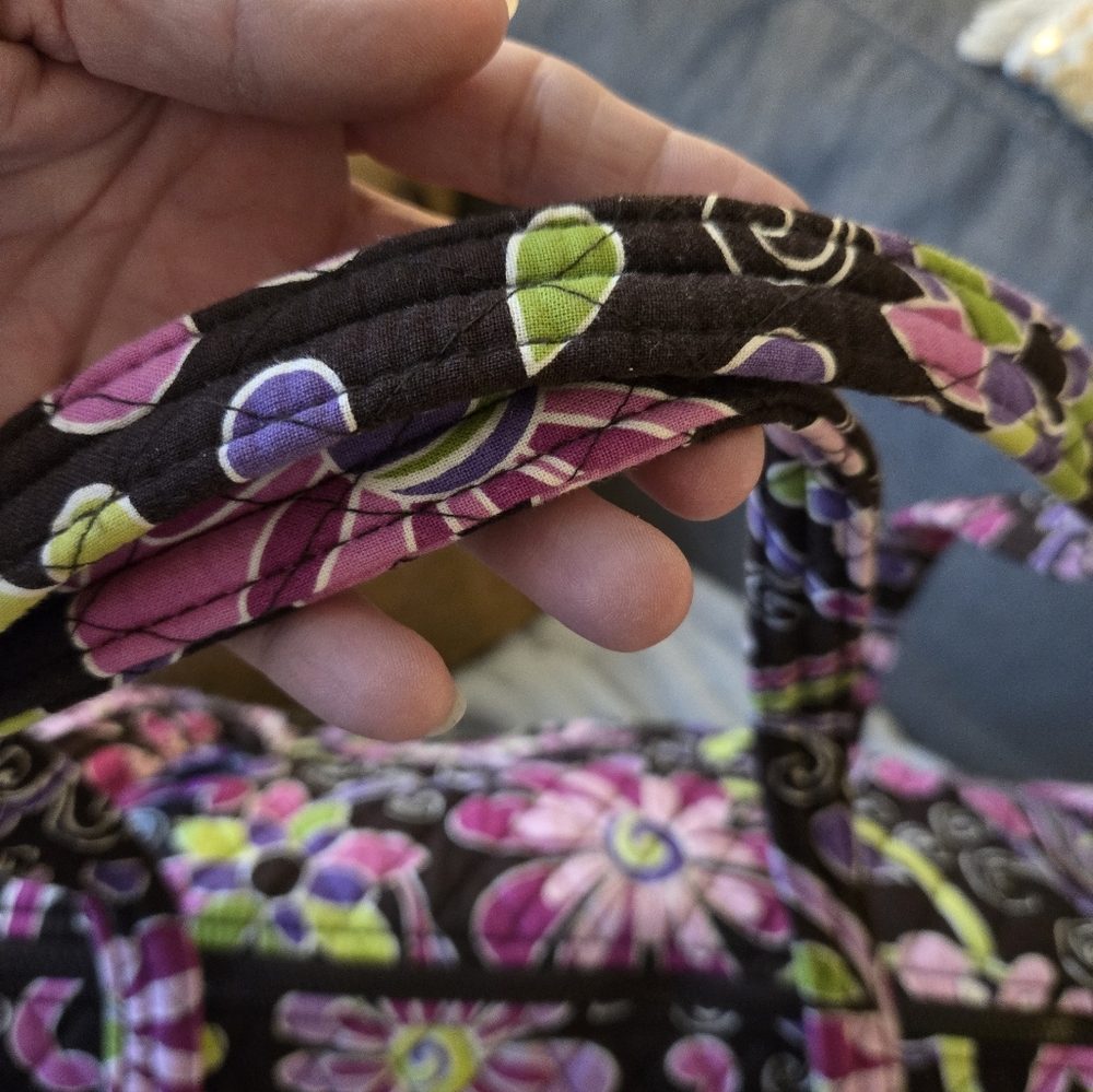 Vera Bradley Large Duffle - Picture 4 of 10